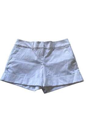 7th Avenue Design Studio New York & Company White Cuffed Shorts Size 6